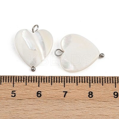 Natural Shell Heart Pendants STAS-D378-34P-1
