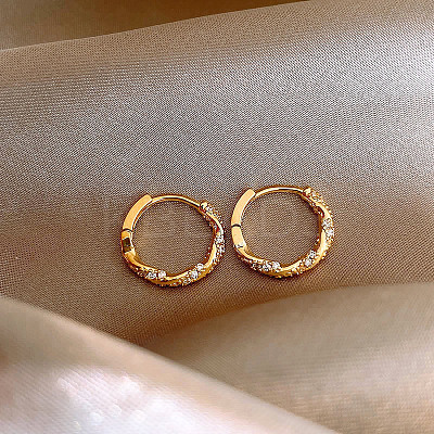 Twist Ring Alloy Crystal Rhinestone Hoop Earrings FS-WGBE8B9-01-1