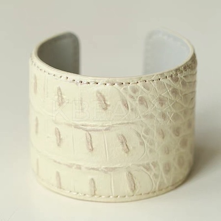 Minimalist Crocodile Embossed Leather Cuff Bangles for Women FS-WG0F18A-06-1