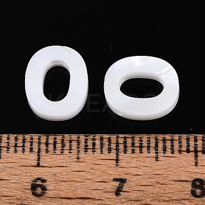 Natural Freshwater Shell Letter Charms BSHE-ZX007-02O-1