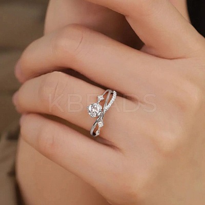 Retro Brass Micro Pave Clear Cubic Zirconia Finger Rings for Women FS-WG492FF-01-1