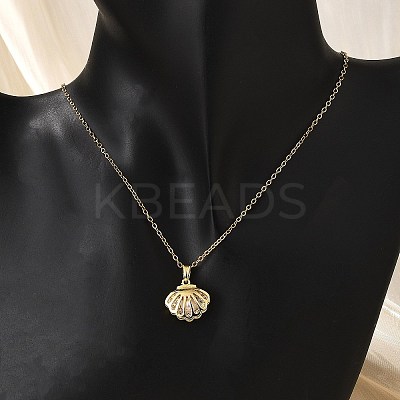 Brass Micro Pave Cubic Zirconia Shell Shape Pendant Neckalces for Women NJEW-S448-10G-1