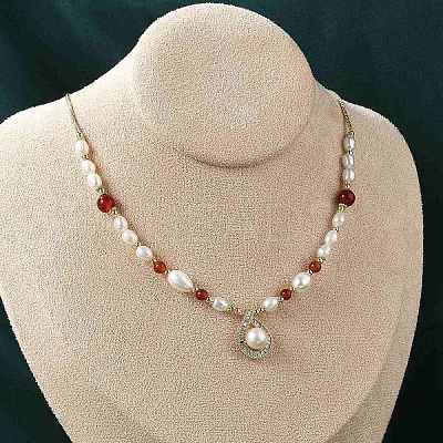 Brass Glass & Pearl Teardrop Pendant Necklaces NJEW-P325-01G-1