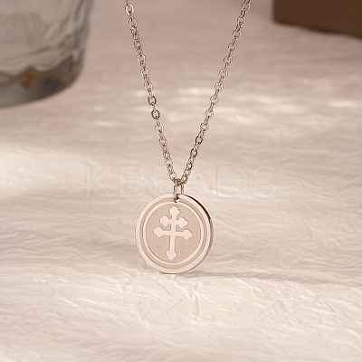 Fashionable 304 Stainless Steel Flat Round Lorraine Cross Pendant Necklaces for Women's Daily Wear FH2746-1