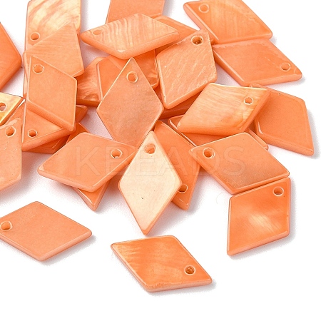30Pcs Spray Painted Natural Freshwater Shell Pendants BSHE-YW0001-17A-1