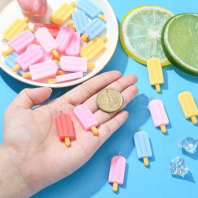 40Pcs 5 Colors Opaque Resin Pendants RESI-CJ0002-99-1