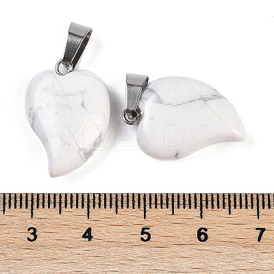 Natural Howlite Heart Pendants G-H073-03P-11-1