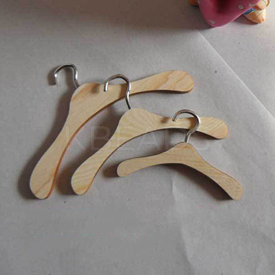 Pinewood Doll Clothes Hangers DOLL-PW0001-403E-1