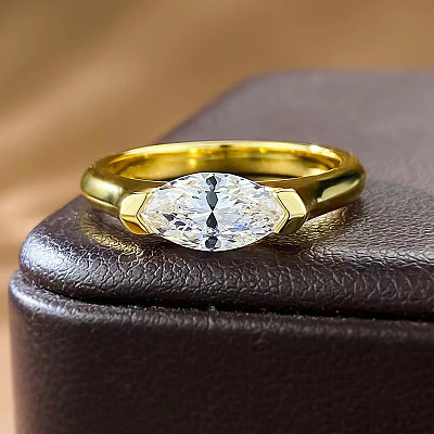 Alloy with Clear Cubic Zirconia Finger Rings FS-WGD7F1A-01-1