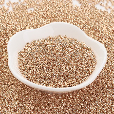 TOHO 11/0 Round Beads SEED-K008-2mm-PF551-1